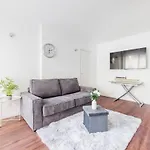 Bright And Comfortable 1-Bedroom Apartment