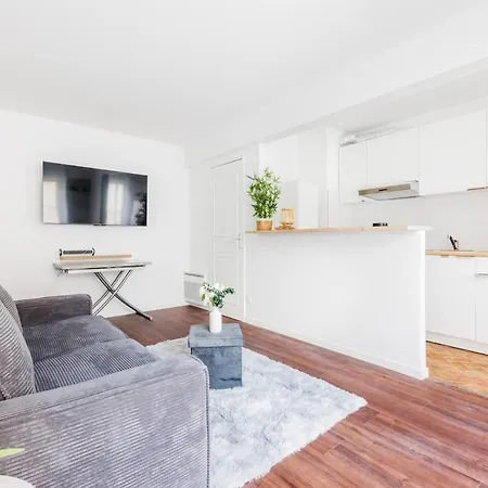 Bright And Comfortable 1-bedroom Paris